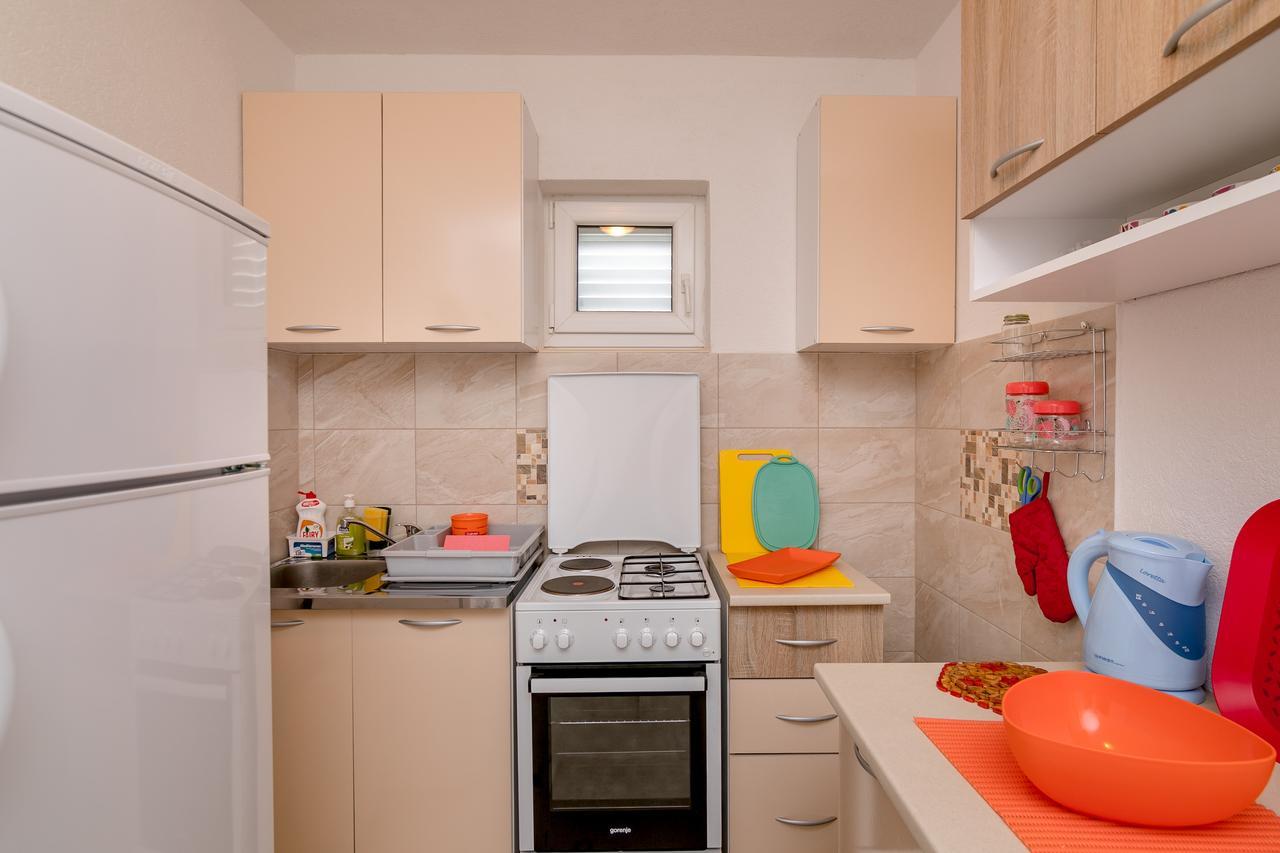 Apartments Mitrovic Luštica Eksteriør billede