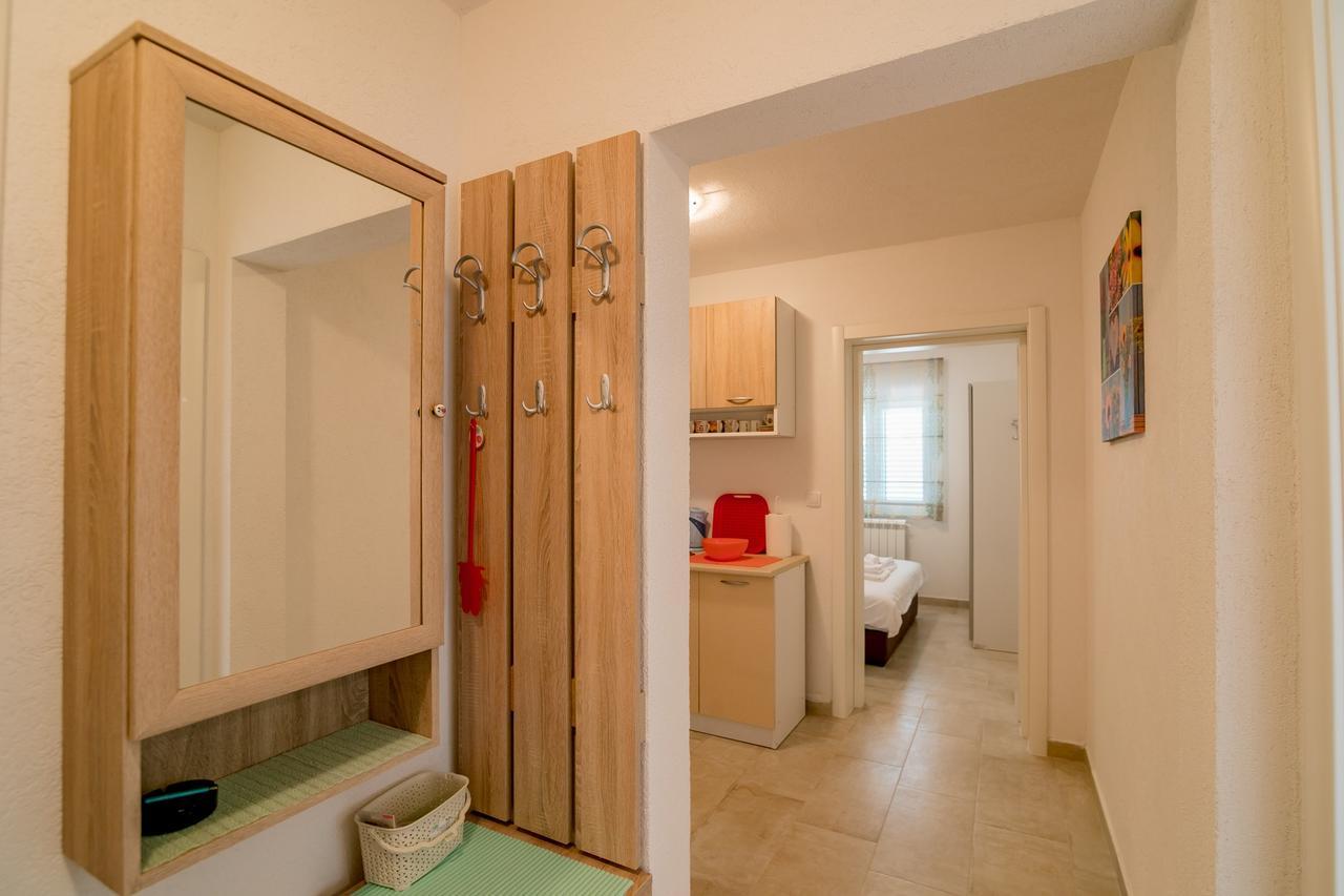 Apartments Mitrovic Luštica Eksteriør billede